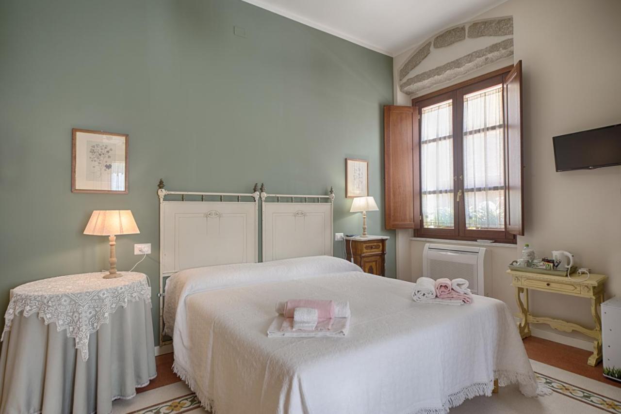 B&B A Casa Di Teresa オルビア エクステリア 写真